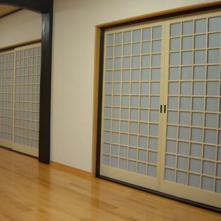 玄関ホールから和室へバリアフリーになりました