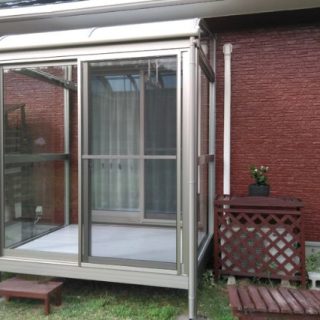 広さも十分あるテラス。ウッドデッキとは違って、雨や風から守ってくれる。