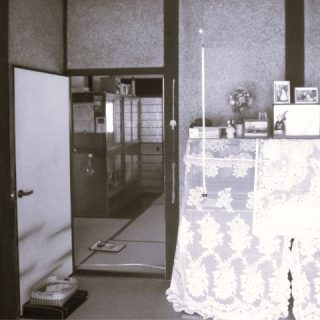 b和室だと、ピアノのような重量感のあるものを置くのも気になる