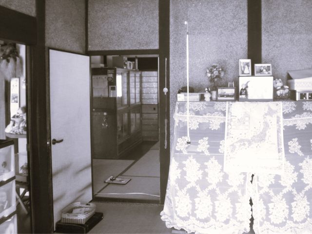 b和室だと、ピアノのような重量感のあるものを置くのも気になる