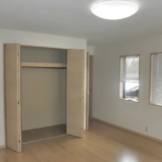 収納力のあるクローゼットが便利